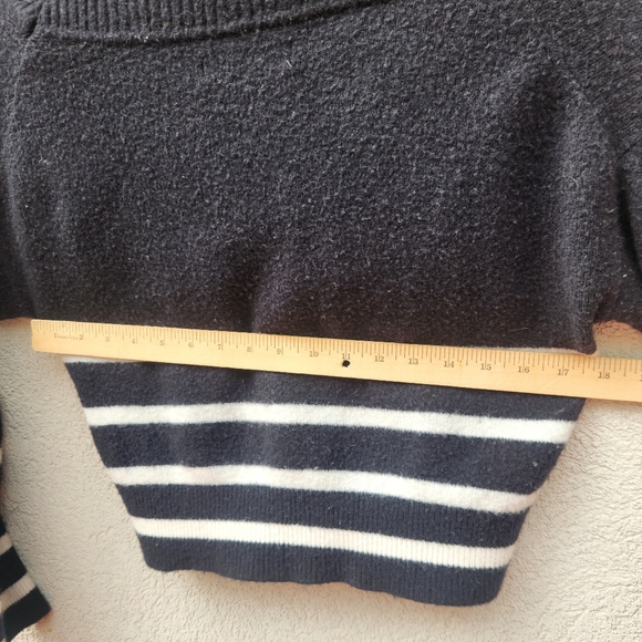 ABERCROMBIE FITCH Women's Sweater XS Blue Striped Merino Wool Y2K Cropped - Picture 9 of 9